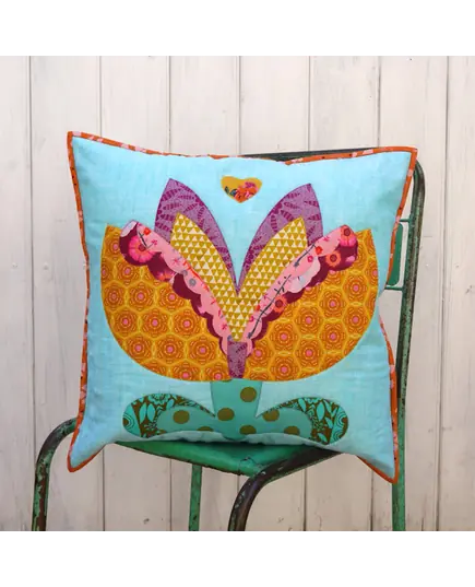 Lovebirds Applique Cushion Pattern by Claire Turpin 2 Sizes Included