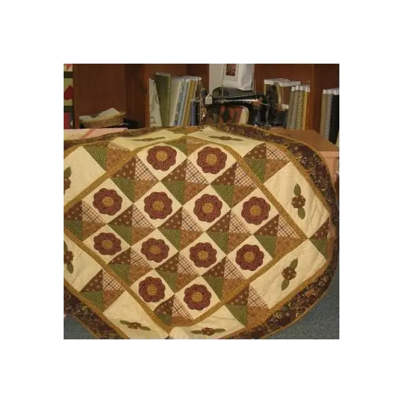 Country House Garden Quilt - by Zoe Clifton