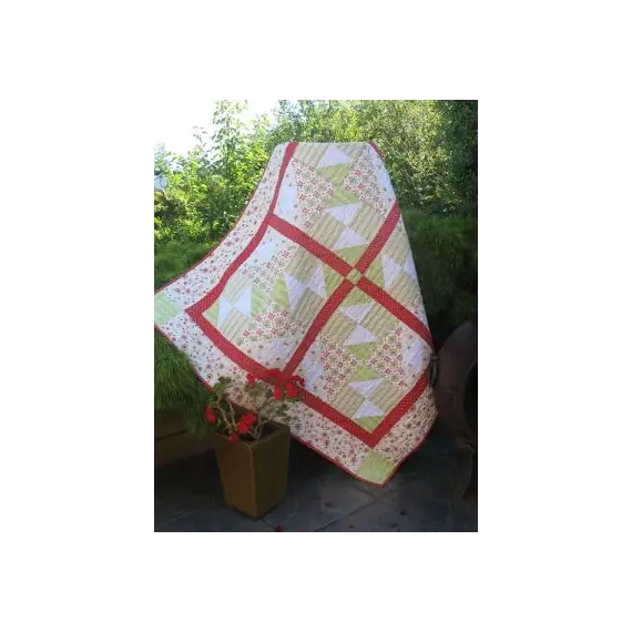 Fresh As A Daisy Quilt - by Zoe Clifton