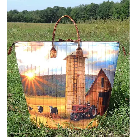 Happy Hauler Bag Pattern AT640 by Aunties Two - Completed bag featuring a country barn