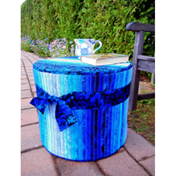 Tuffet Bag Pattern by Aunties Two AT261 - Image of Pattern Cover