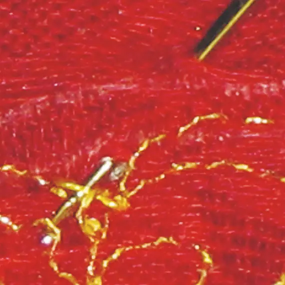 Soft Touch Thread Pick #4910 by Clover  - Image 3 of 3 showing the product in Use